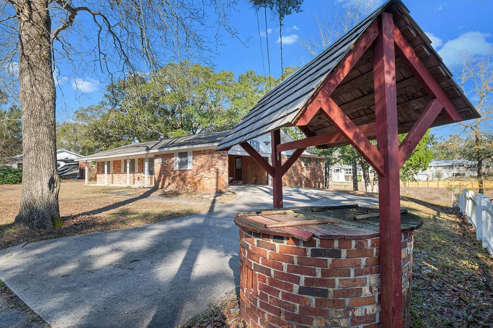 Unit for sale at 1623 18th Street, Niceville, FL 32578