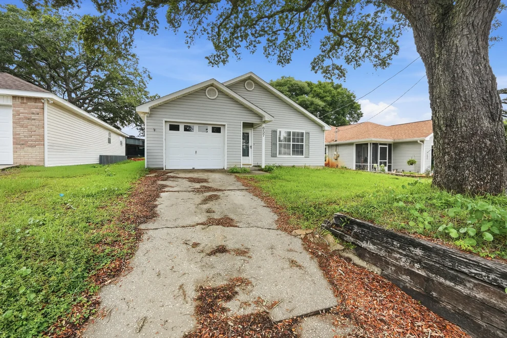 Unit for sale at 657 Jerrells Avenue, Fort Walton Beach, FL 32547