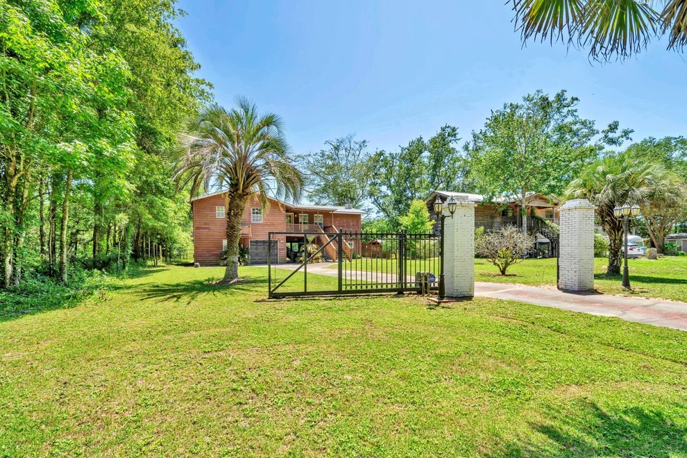 Unit for sale at 891 Choctawhatchee River Road, Ponce De Leon, FL 32455
