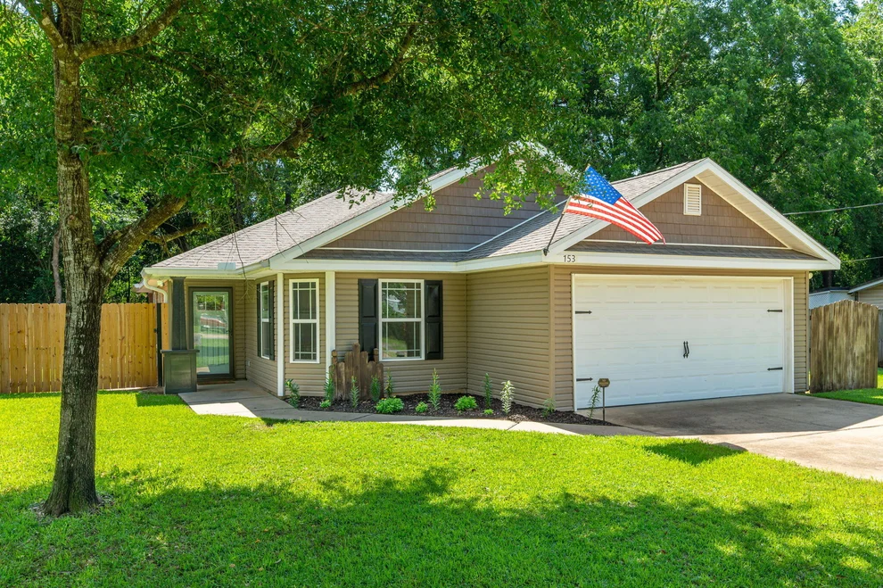 Unit for sale at 153 Shady Lane, Crestview, FL 32536