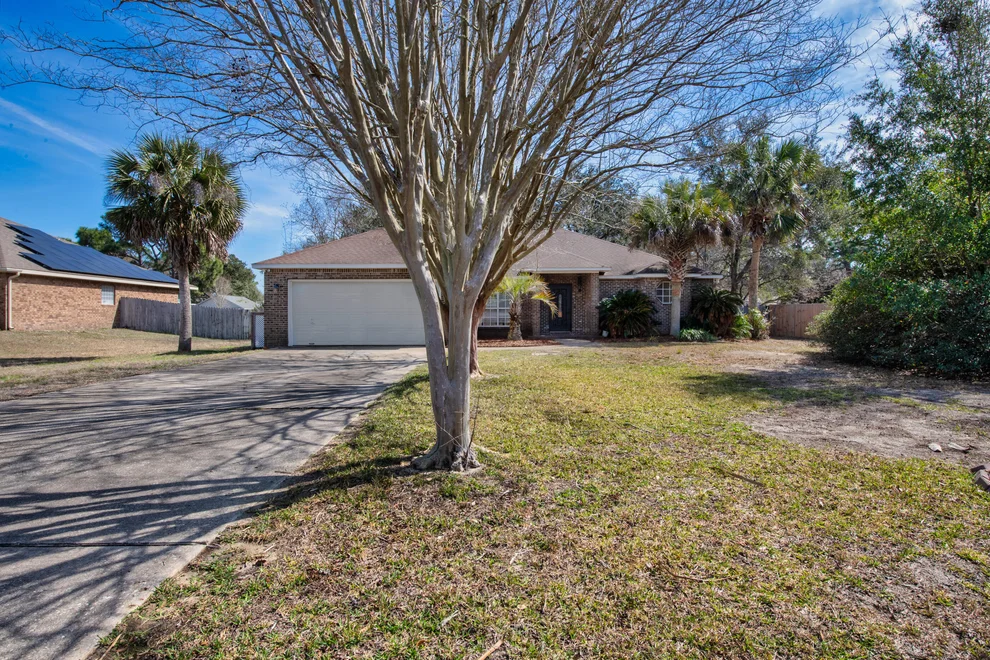 Unit for sale at 1852 Candlewood Drive, Navarre, FL 32566