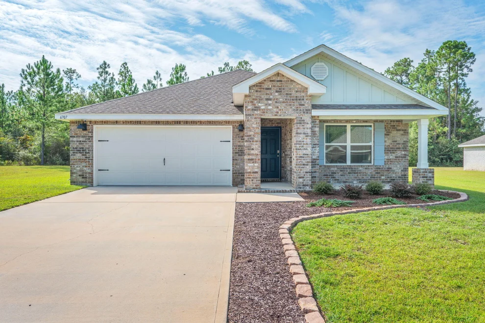 Unit for sale at 6707 Sarah Ann Way, Laurel Hill, FL 32567