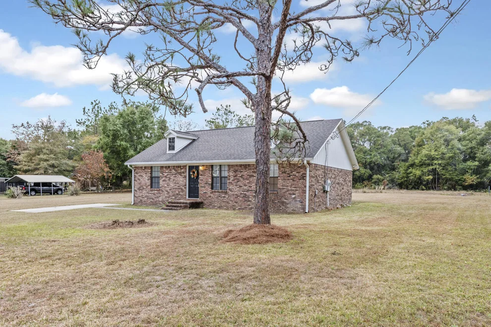 Unit for sale at 101 Stephens Lane, Crestview, FL 32539