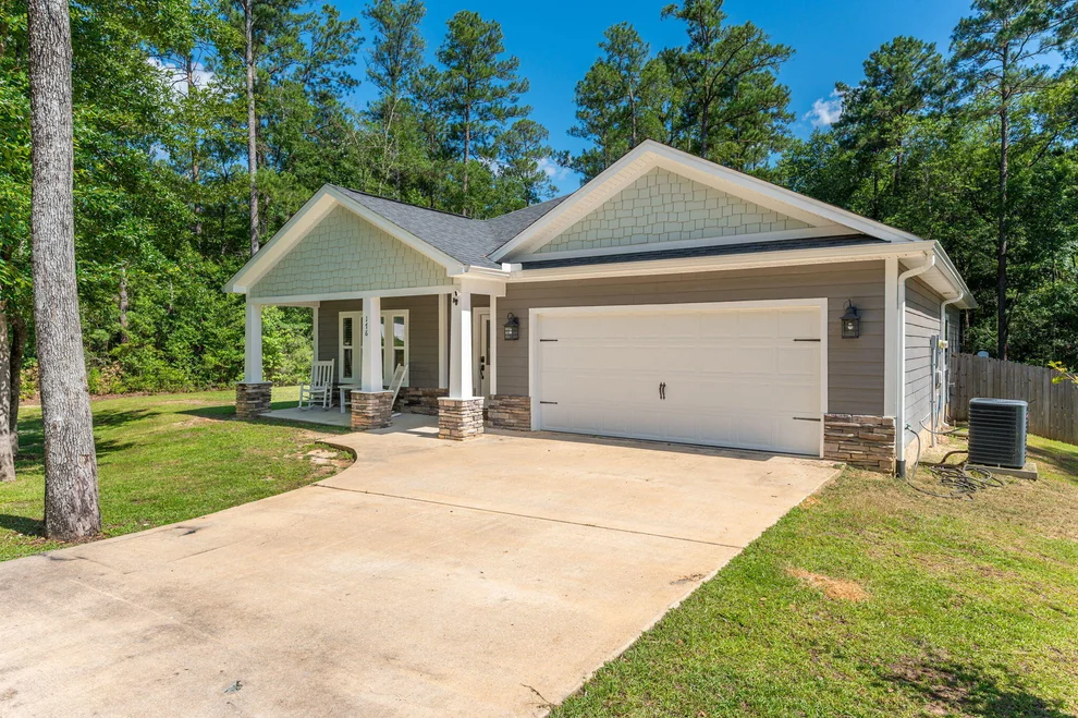 Unit for sale at 176 Seneca Trail, Crestview, FL 32536