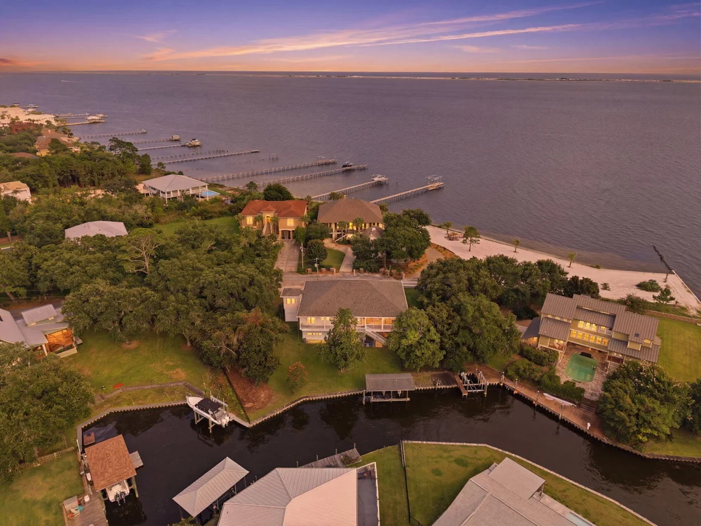 Unit for sale at 4639 Smokey Road, Gulf Breeze, FL 32563