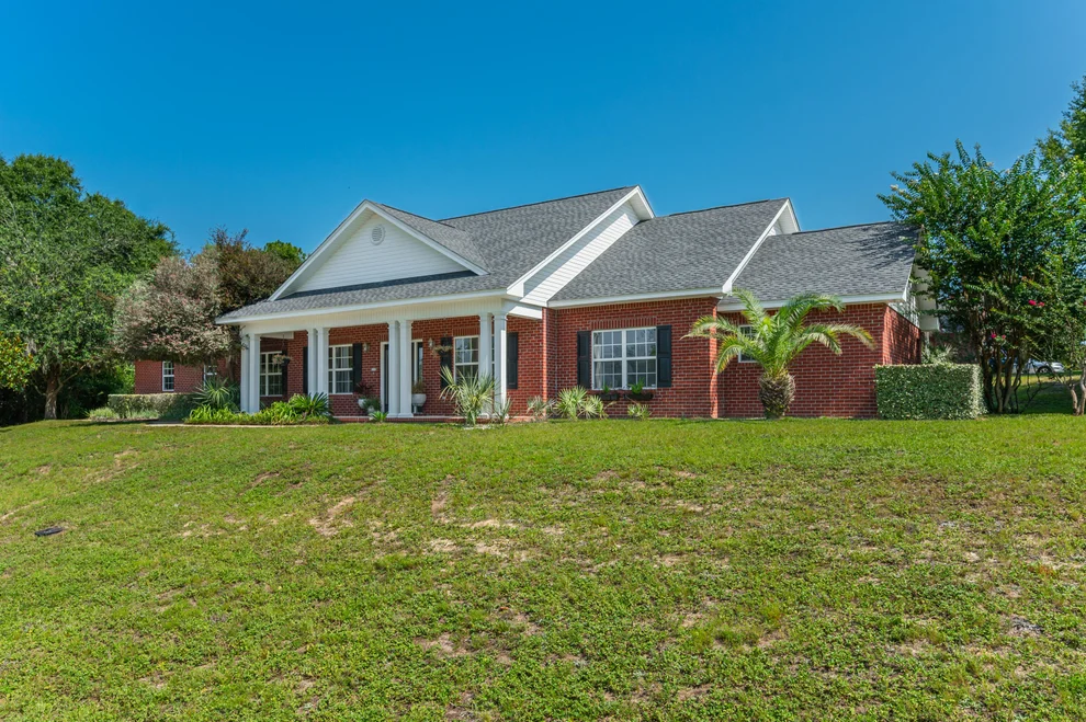 Unit for sale at 201 Seneca Trail, Crestview, FL 32536