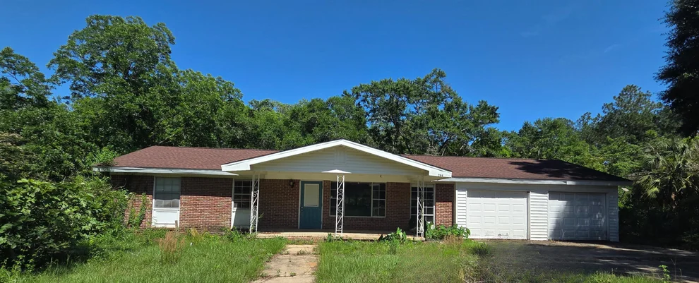 Unit for sale at 298 Averitt Place, Crestview, FL 32539