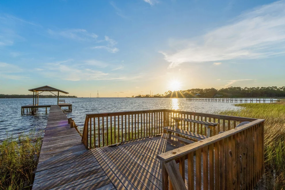 Unit for sale at 7107 Wells Avenue, Navarre, FL 32566