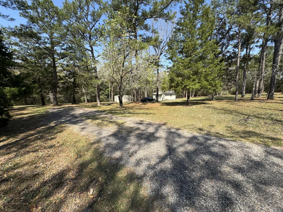 Unit for sale at 486 Pleasant Ridge Road, DeFuniak Springs, FL 32435