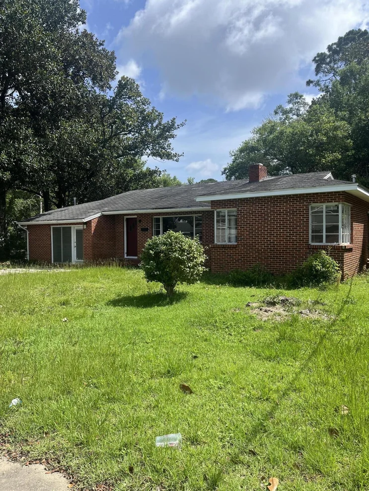 Unit for sale at 855 N Pearl Street, Crestview, FL 32536