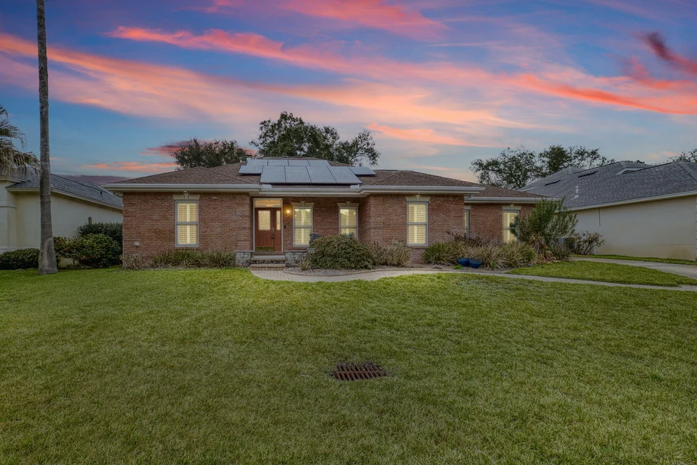 Unit for sale at 2845 Jack Nicklaus Way, Shalimar, FL 32579