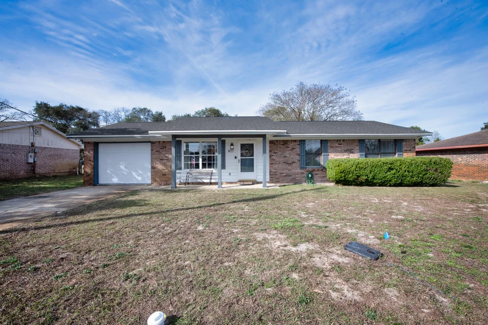 Unit for sale at 827 Blvd De L Orleans, Mary Esther, FL 32569