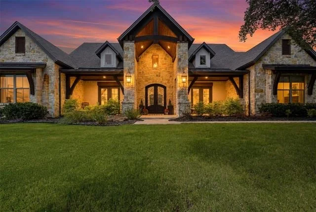 Unit for sale at 600 W Hill Drive, Aledo, TX 76008