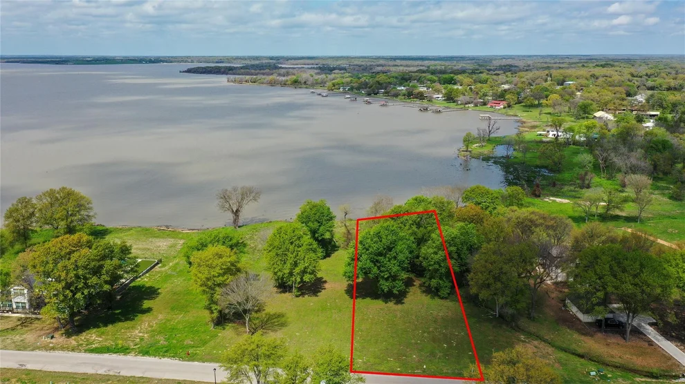 Unit for sale at 1520 Shoreline Drive, Mabank, TX 75143