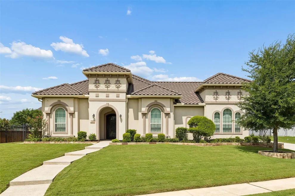 Unit for sale at 7008 Mozart, Colleyville, TX 76034