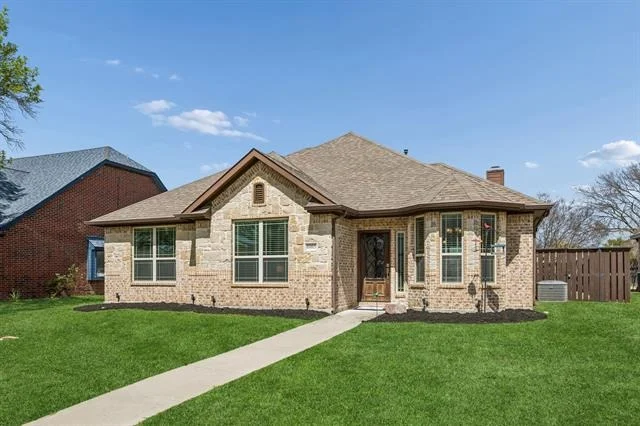 Unit for sale at 8005 Lake Bend Drive, Rowlett, TX 75088