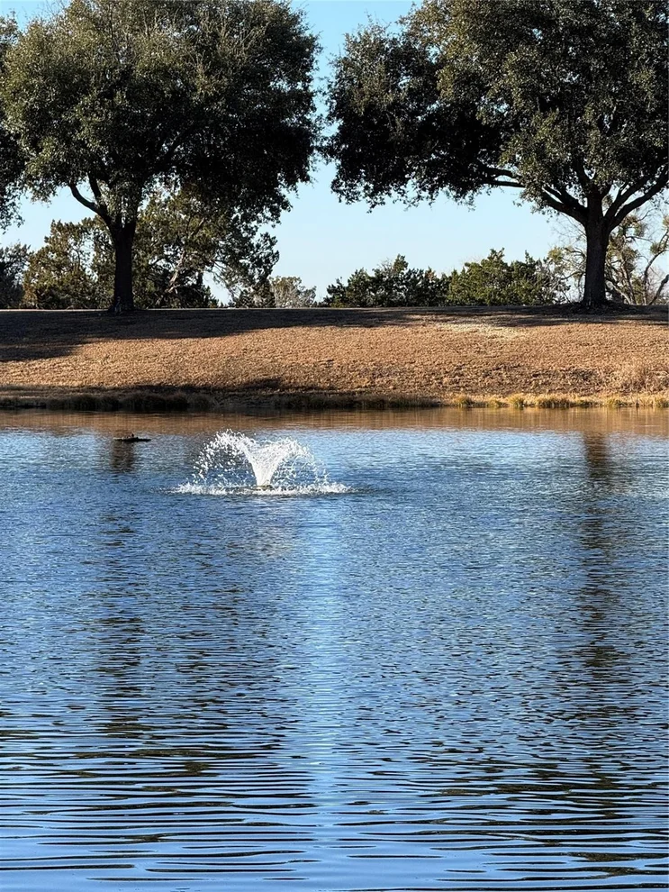 Unit for sale at 29 North Shore Circle, Waco, TX 76708