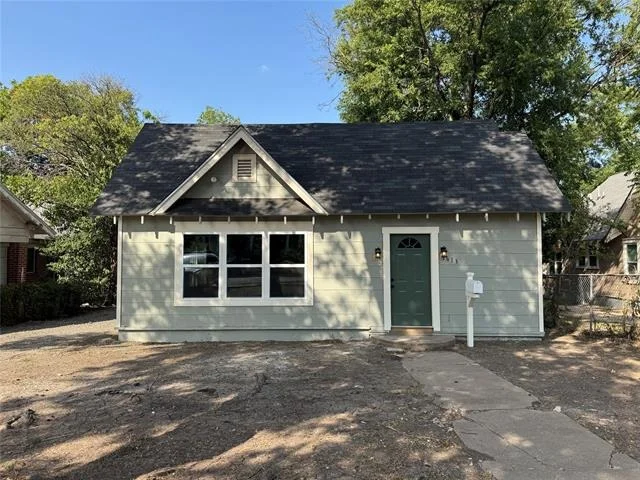 Unit for sale at 1613 N 15th Street, Waco, TX 76707