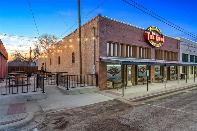 Unit for sale at 109 N Houston Street, Edgewood, TX 75117
