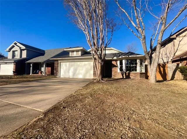 Unit for sale at 2108 Woodland Oaks Drive, Arlington, TX 76013