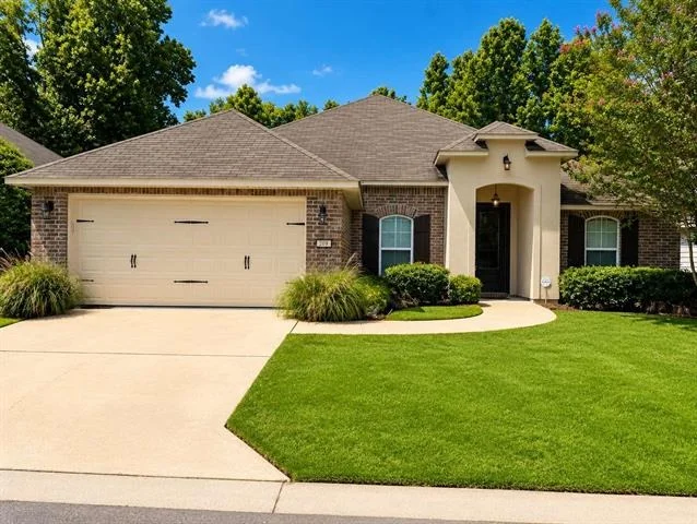 Unit for sale at 209 Riverbrooke Drive, Shreveport, LA 71115