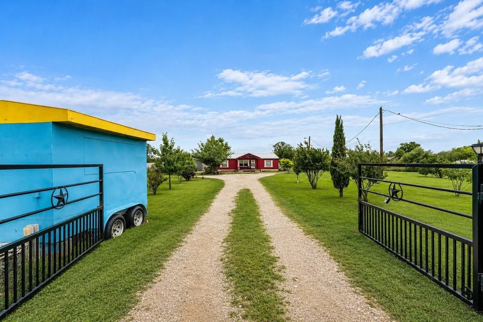 Unit for sale at 2412 Luisa Lane, Alvarado, TX 76009