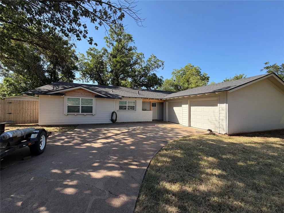 Unit for sale at 1749 Wychwood Drive, Abilene, TX 79605