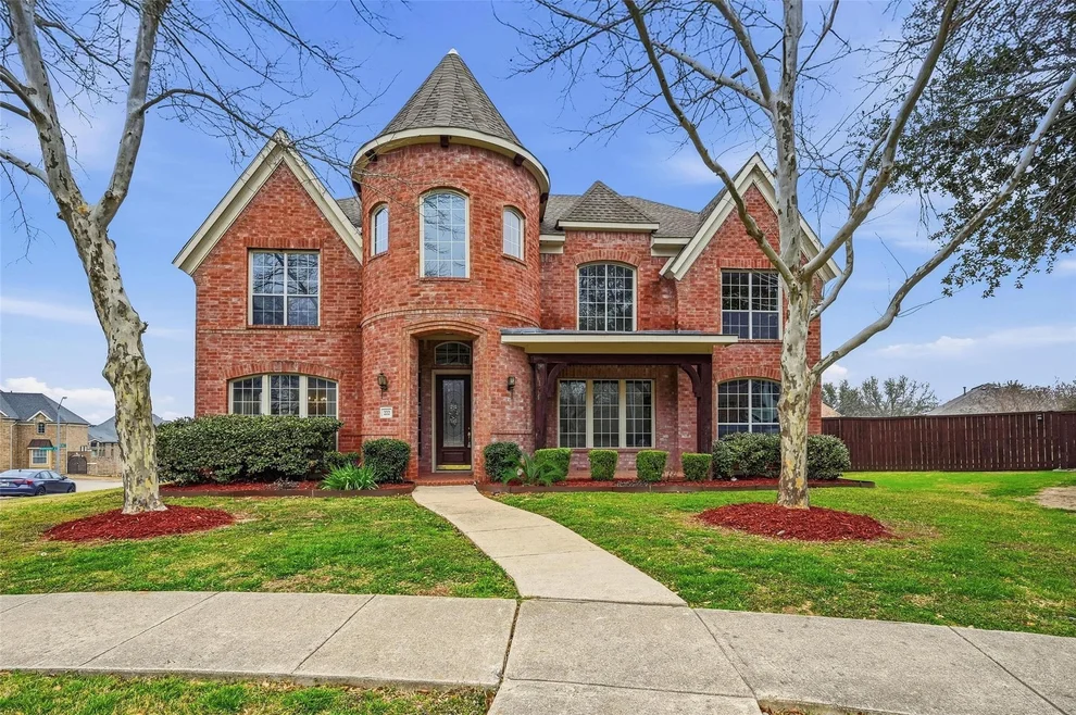 Unit for sale at 222 River Birch Trail, Garland, TX 75040