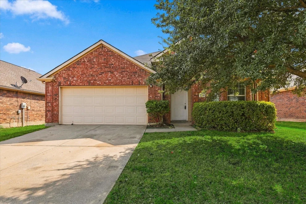 Unit for sale at 8716 Wagon Trail, Cross Roads, TX 76227