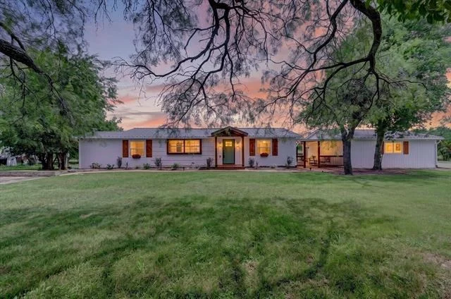 Unit for sale at 704 Spring Miller Court, Arlington, TX 76002