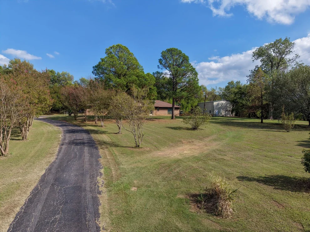 Unit for sale at 82 Shawnee Circle, Denison, TX 75020