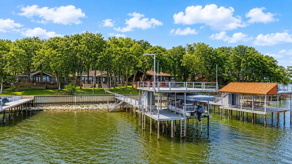 Unit for sale at 247 Admiral Drive, Gun Barrel City, TX 75156