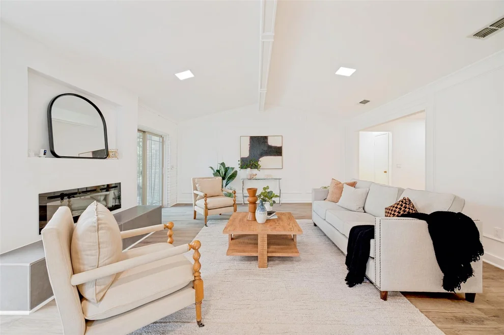 Unit for sale at 5012 Hatherly Drive, Plano, TX 75023