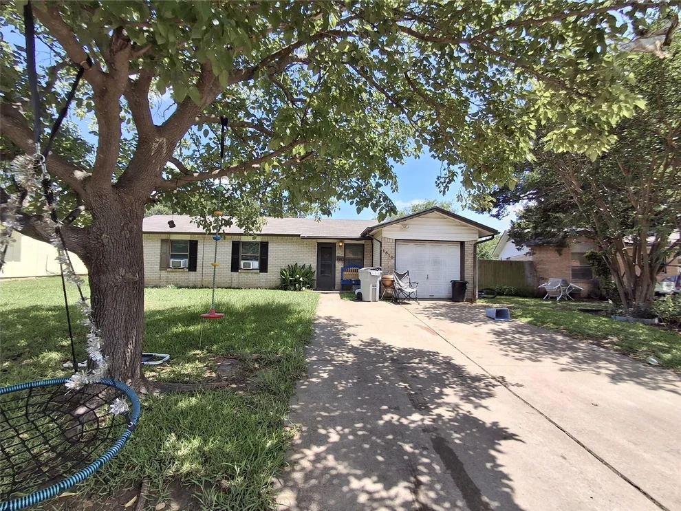 Unit for sale at 1510 Carson Drive, Mesquite, TX 75149