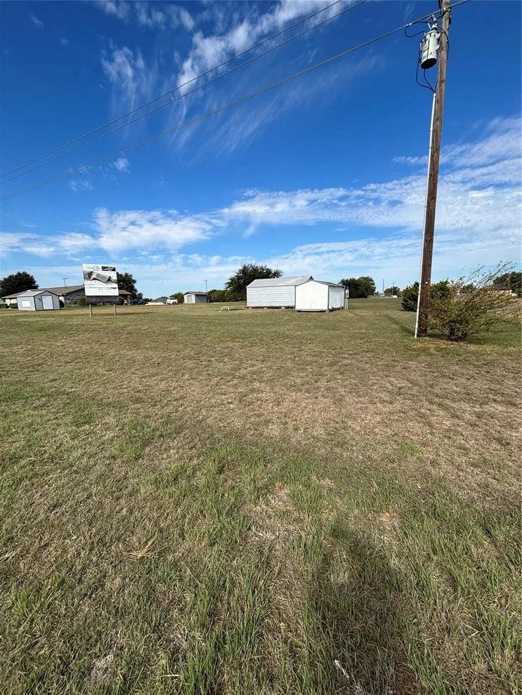Unit for sale at 1023 Fm 1713, Whitney, TX 76692