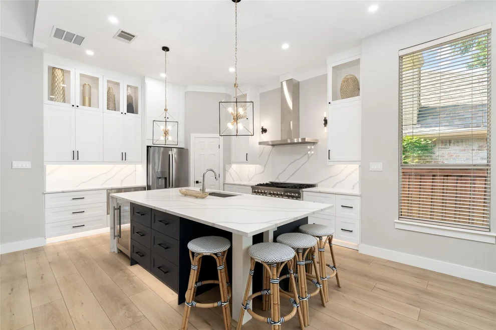 Unit for sale at 905 Rolling Meadows Court, Allen, TX 75013