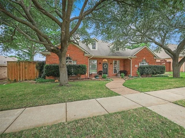 Unit for sale at 11721 Waterford Lane, Frisco, TX 75035