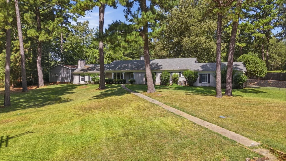 Unit for sale at 1316 Pine Hill Drive, Jefferson, TX 75657