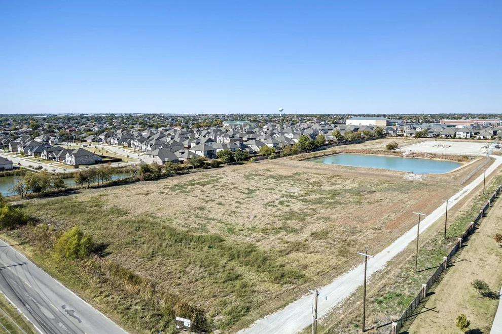 Unit for sale at 7301 Silo Road, Arlington, TX 76002