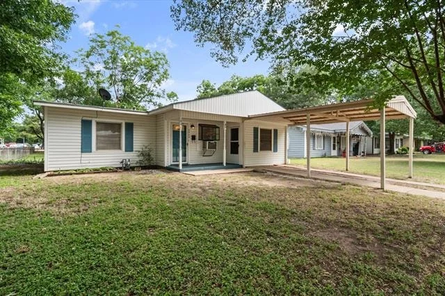 Unit for sale at 2909 W Collin Street, Corsicana, TX 75110