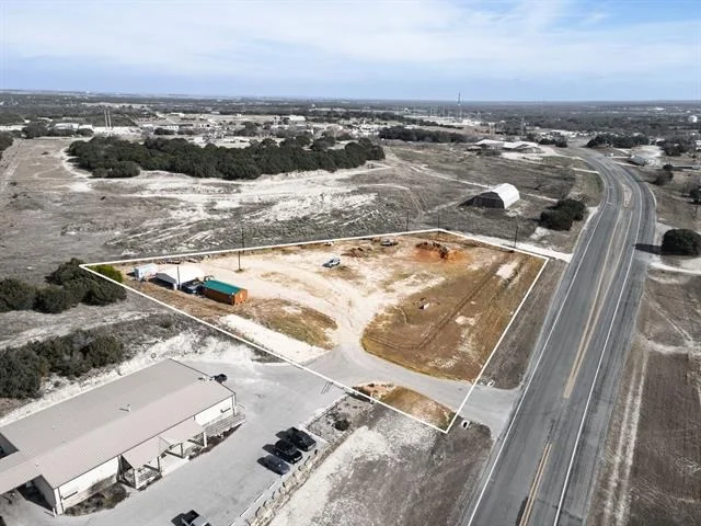 Unit for sale at 774 N Highway 183, Lampasas, TX 76550