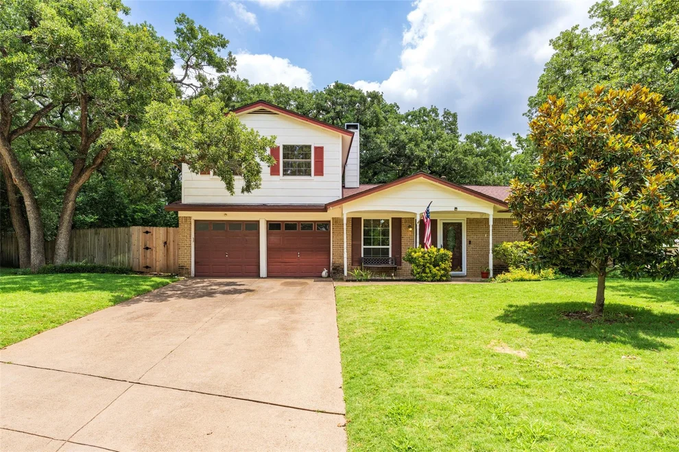 Unit for sale at 2930 Duff Drive, Arlington, TX 76013