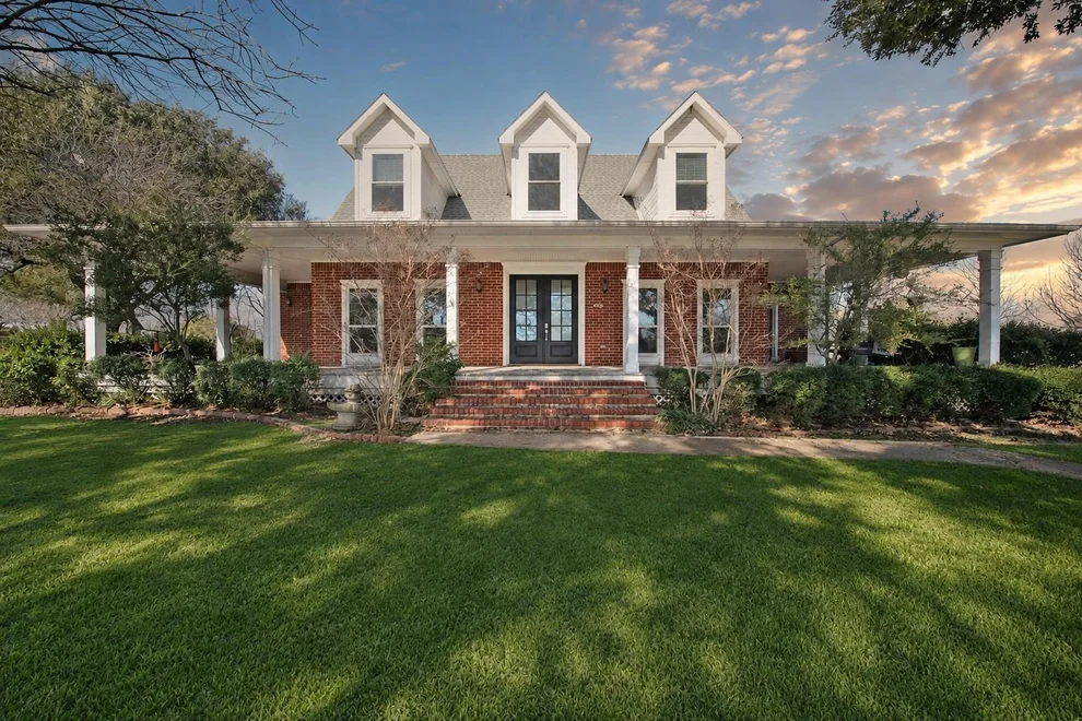 Unit for sale at 405 Chippendale Drive, Heath, TX 75032