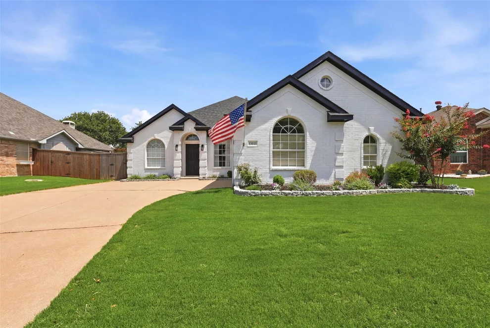 Unit for sale at 11010 Spring Lake Road, Frisco, TX 75035