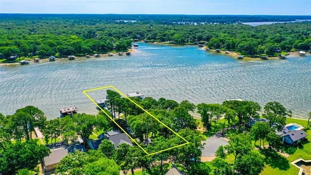 Unit for sale at 113 Crestwood Circle, Enchanted Oaks, TX 75156