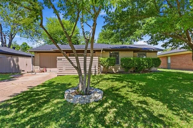 Unit for sale at 2649 Hillsboro Avenue, Dallas, TX 75228