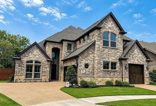 Unit for sale at 2828 Stadium View Drive, Fort Worth, TX 76118