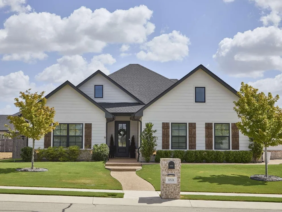 Unit for sale at 10124 Charmwood Drive, Waco, TX 76712