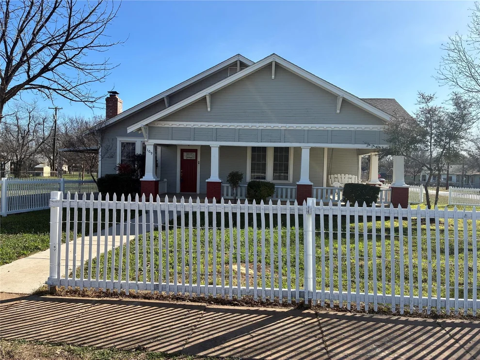Unit for sale at 109 S West Street, Bangs, TX 76823