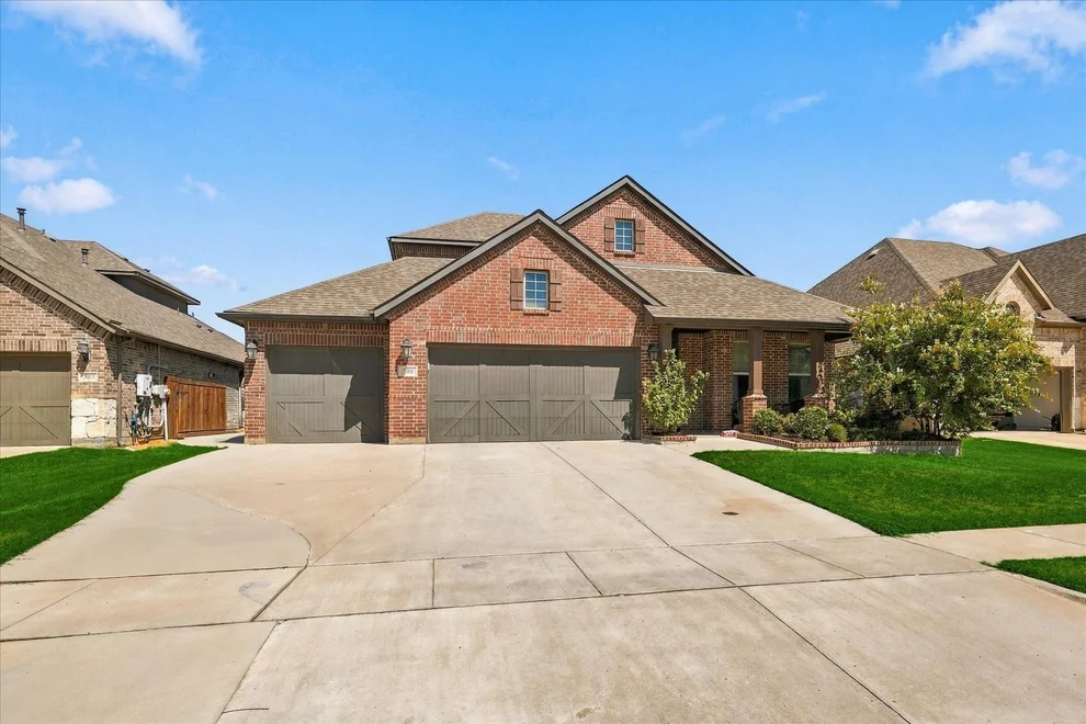 Unit for sale at 305 Kellan Court, Hickory Creek, TX 75065